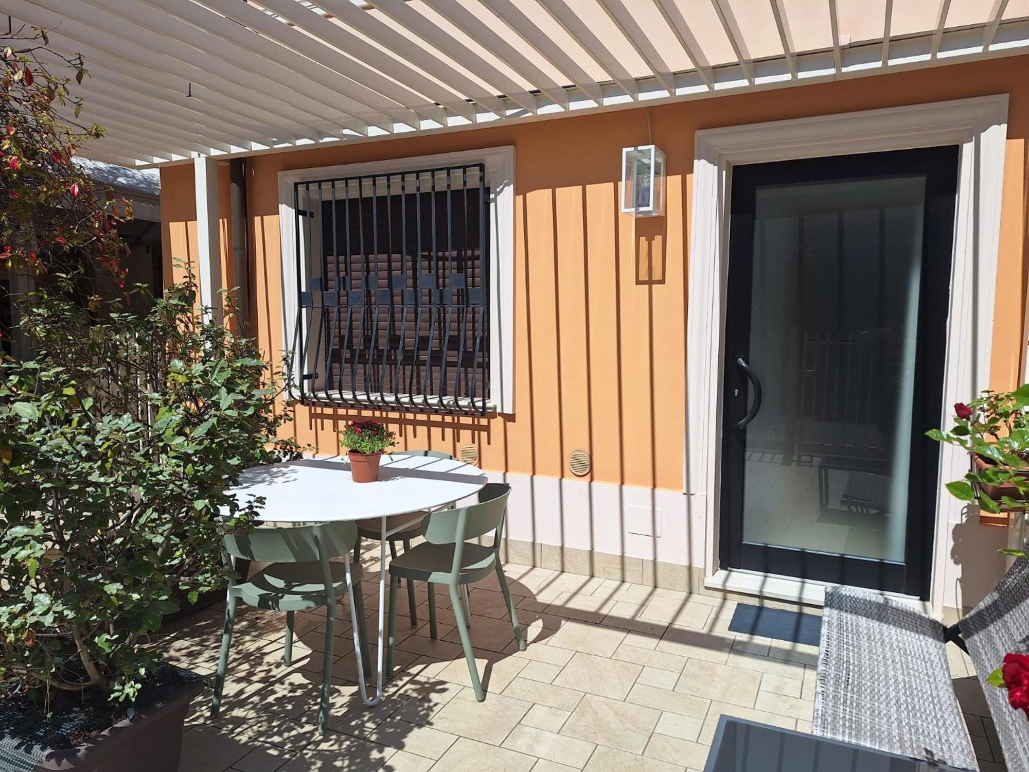 Bilocale Con Giardino A 200Mt Dal Mare - Homeunity Rimini Ngoại thất bức ảnh